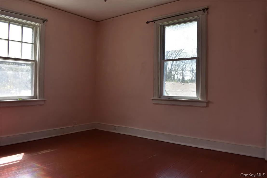 Photo of 21 Rosalind Road