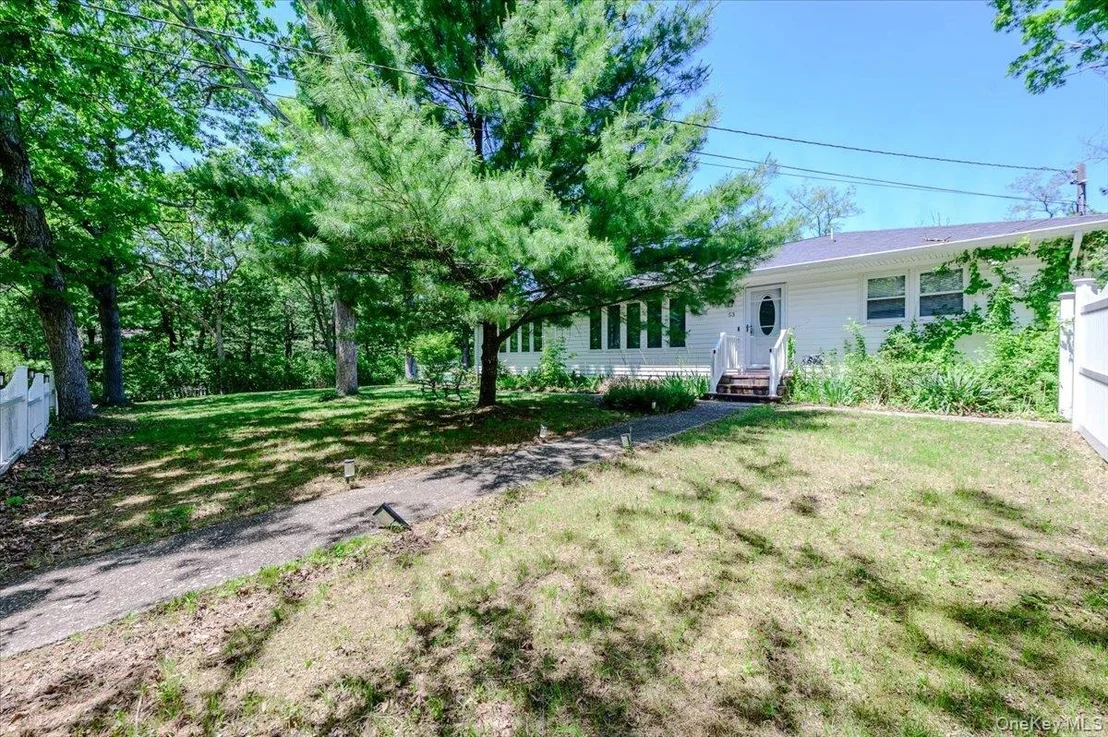 Photo of 53 Ehrhardt Way