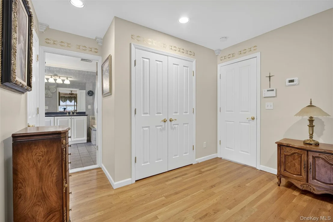 Photo of 14 Meadow Crest Drive