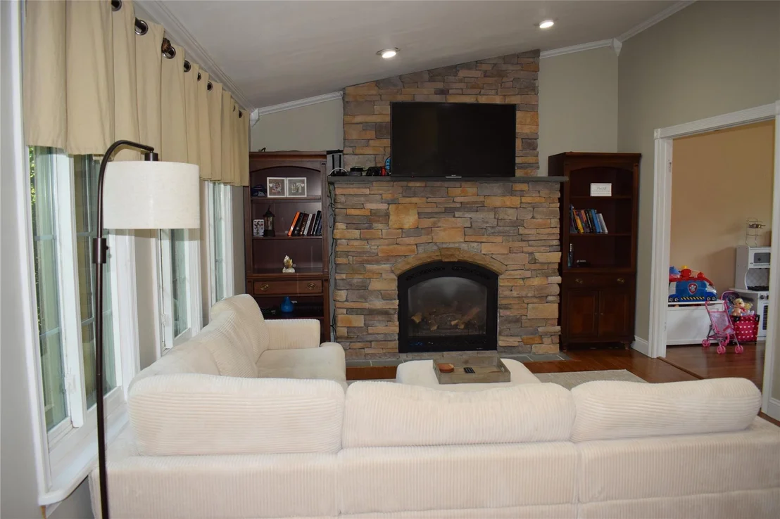 Photo of Unit 11 at 119 Stringham Road