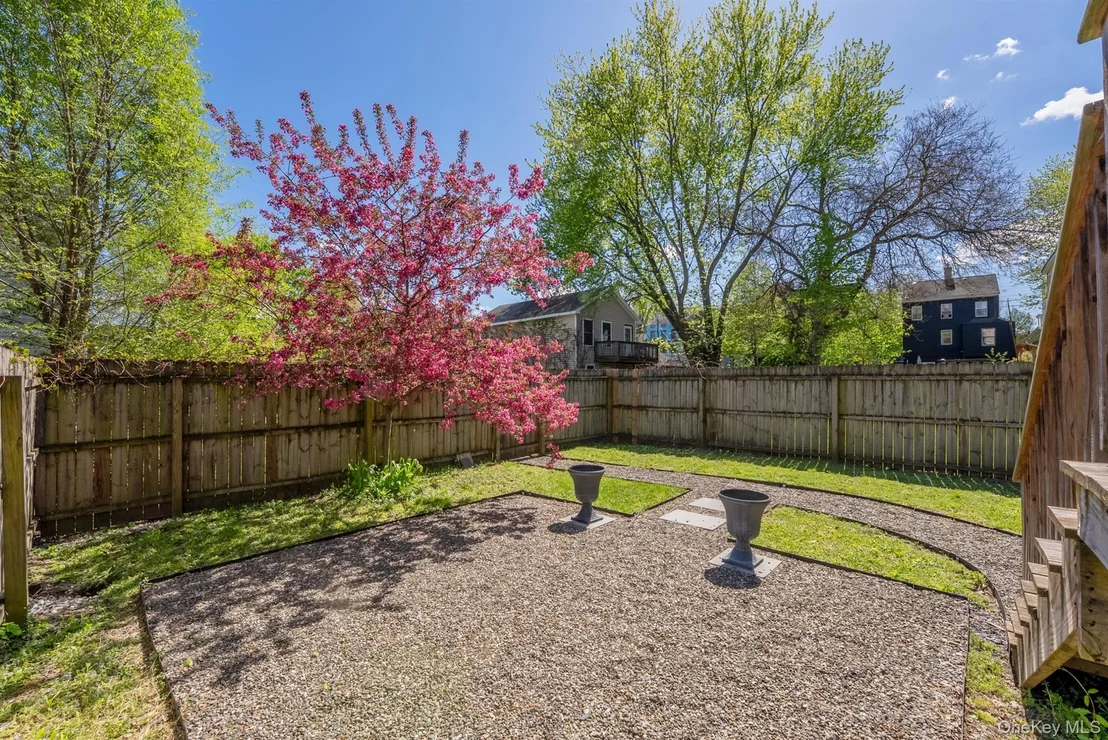 Photo of 72 Hunter Street
