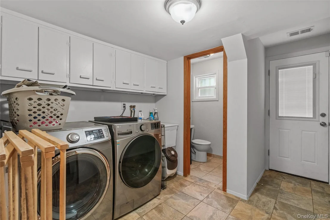 Photo of 224 Willow Drive