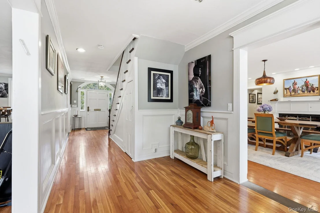 Photo of 51 Adriance Avenue