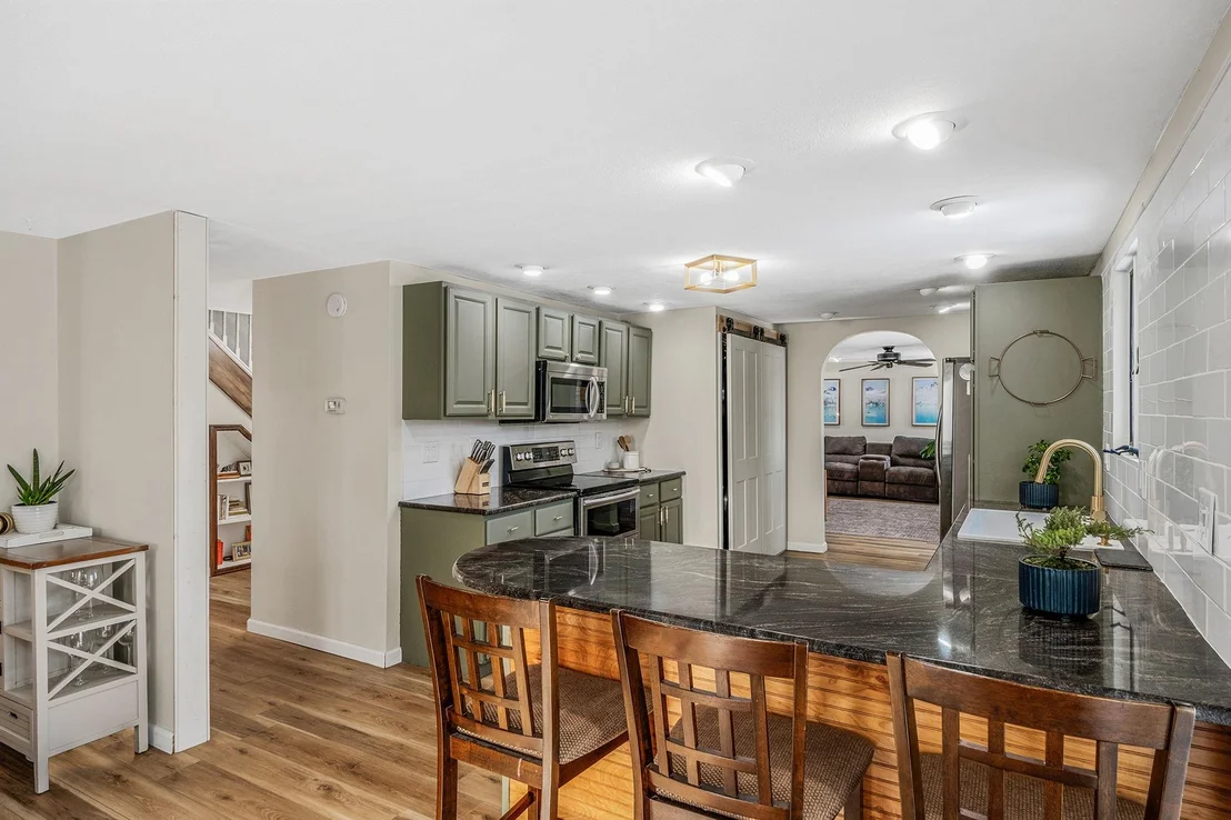 Photo of 33 Scotch Pine Drive