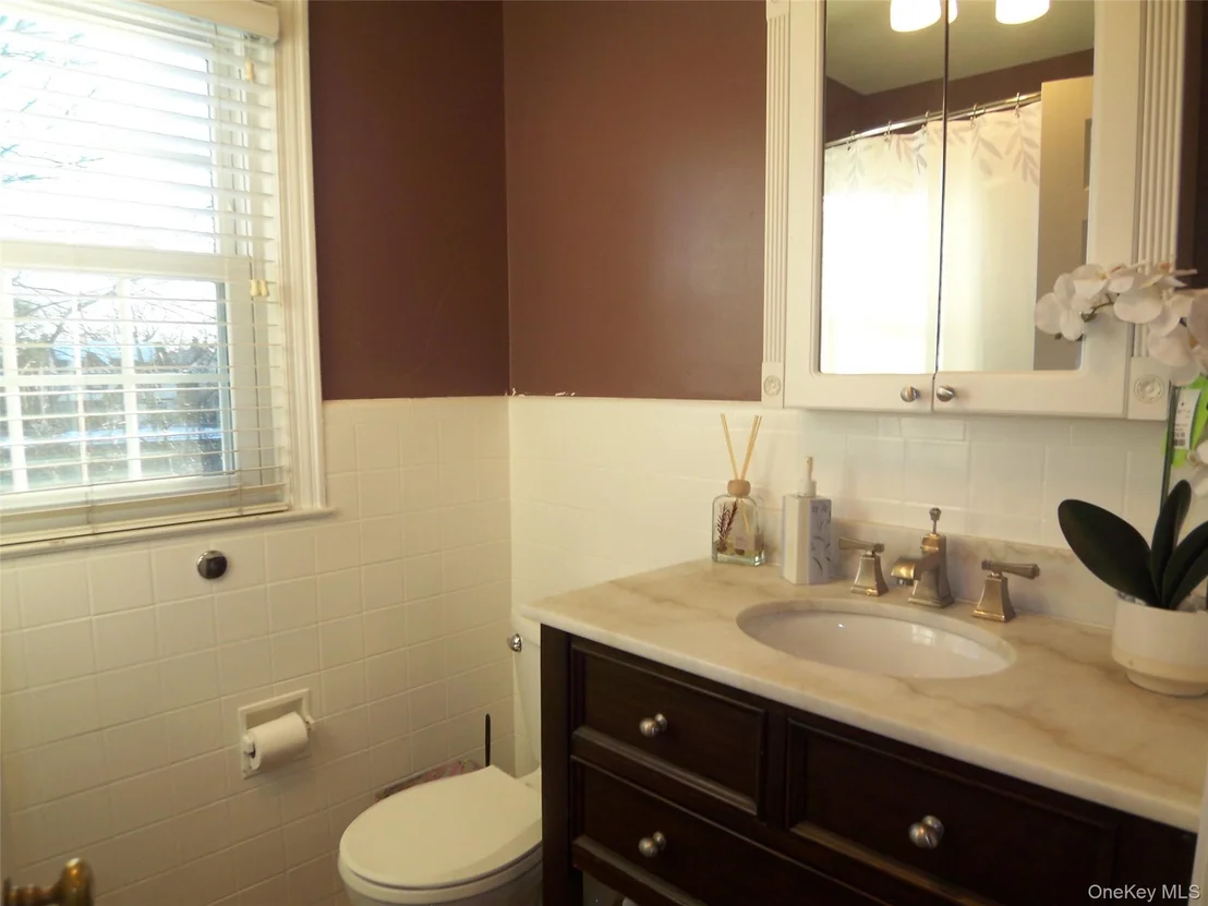 Photo of 40 Harding Parkway