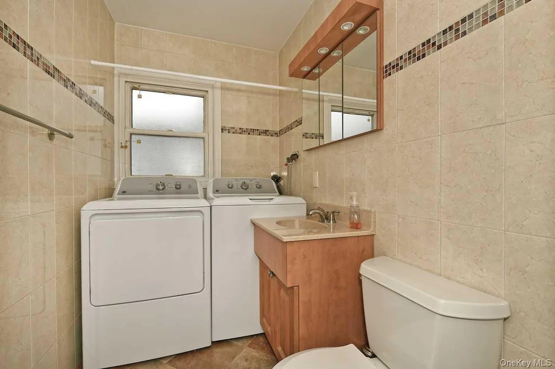 Photo of 203 Saddle Lane