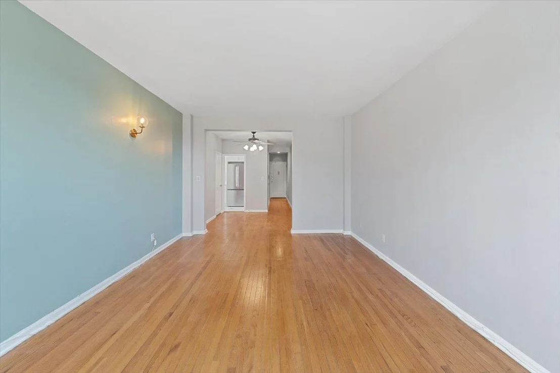 Photo of Unit B52 at 754 Bronx River Road