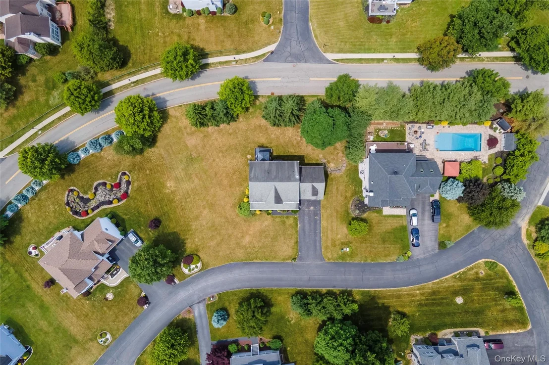 Photo of 8 Cedardale Loop