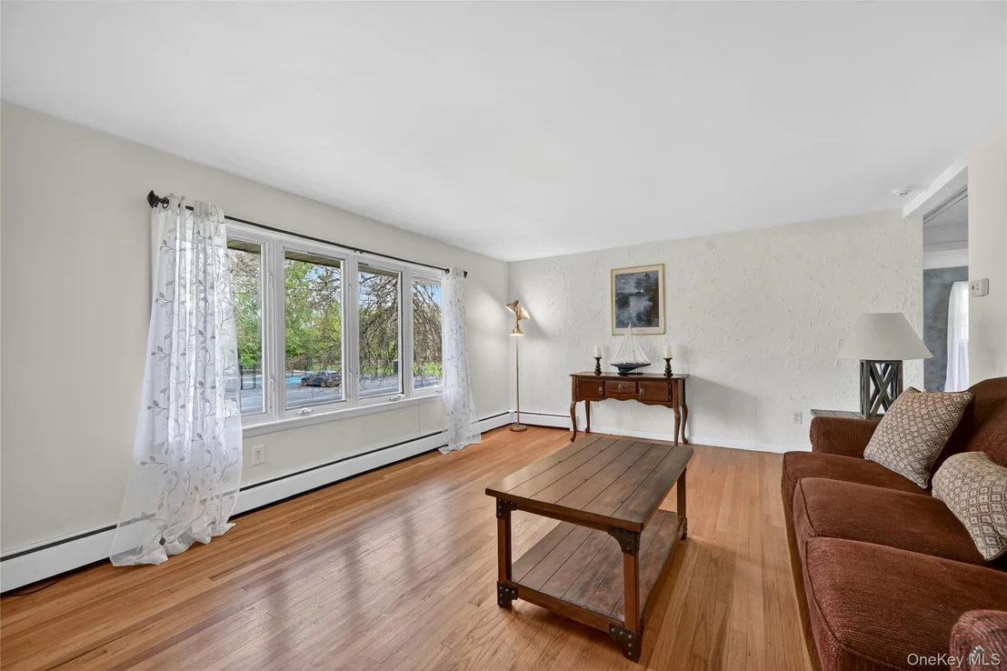 Photo of 31 Monarch Drive