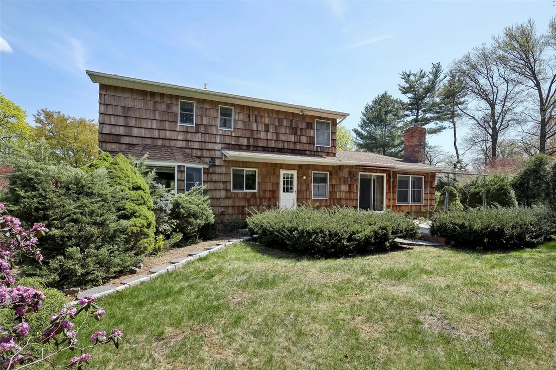 Photo of 54 Robbins Drive