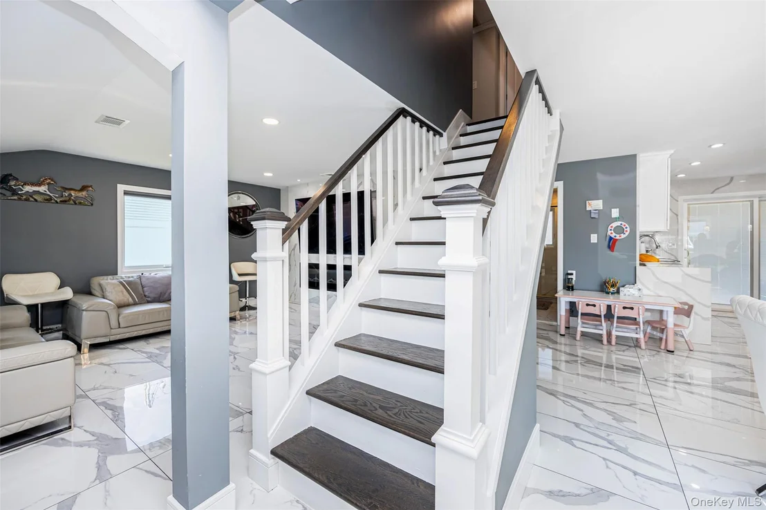 Photo of 4185 Harriet Road