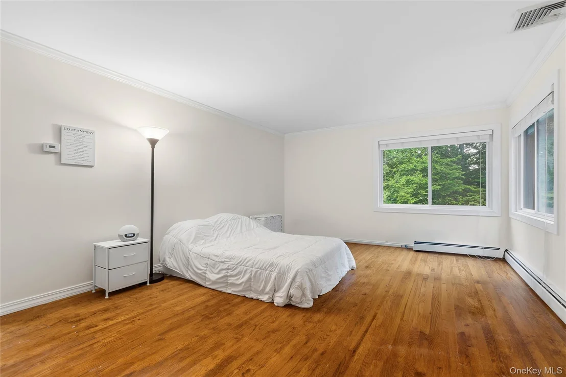 Photo of 65 Cliffside Lane