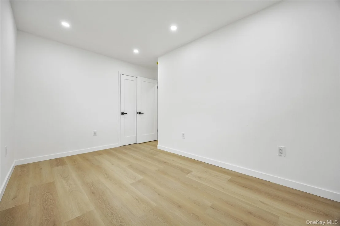 Photo of 641 Beach 65th Street