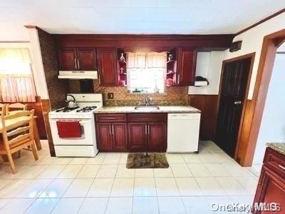 Photo of 18 Davison Avenue