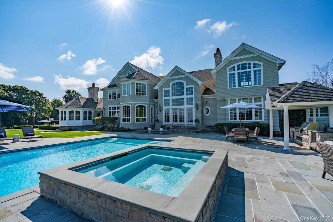Photo of 697 Short Beach Road