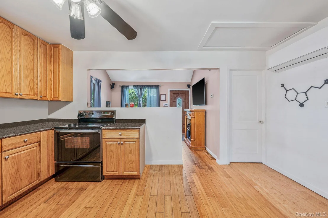 Photo of 128 Lakeside Trail