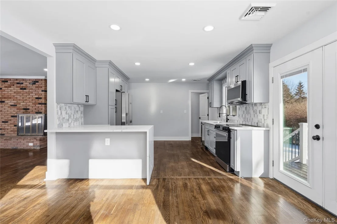 Photo of 1 Cherry Lane