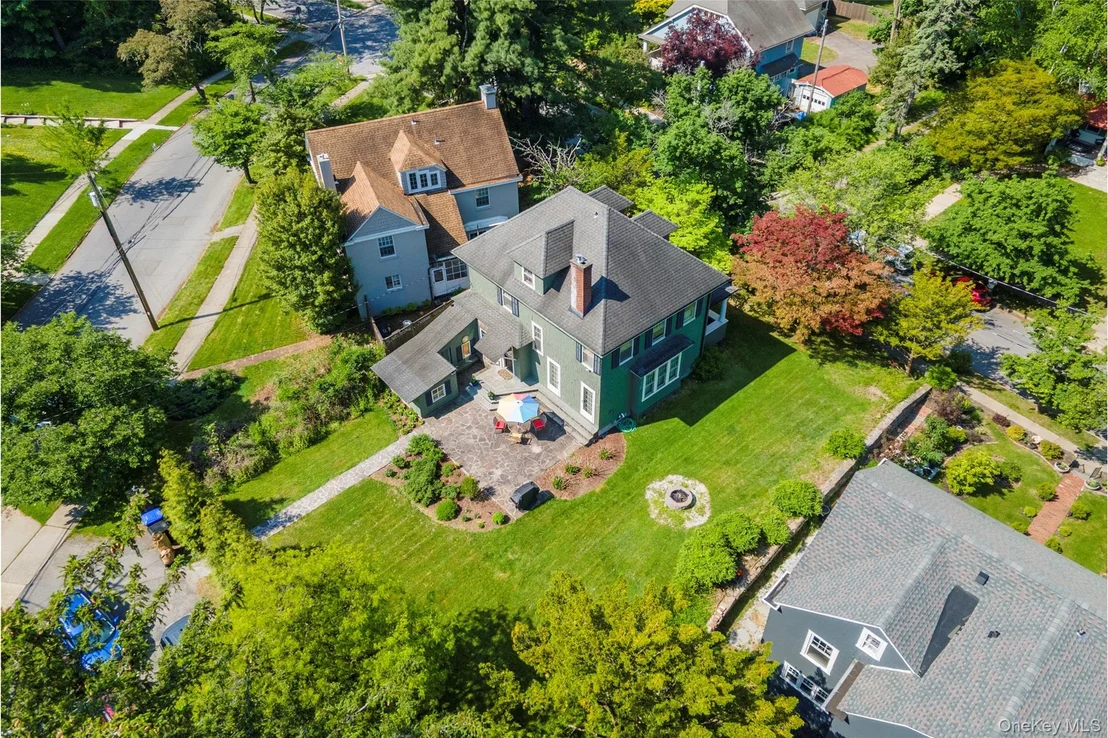 Photo of 21 Barnard Avenue