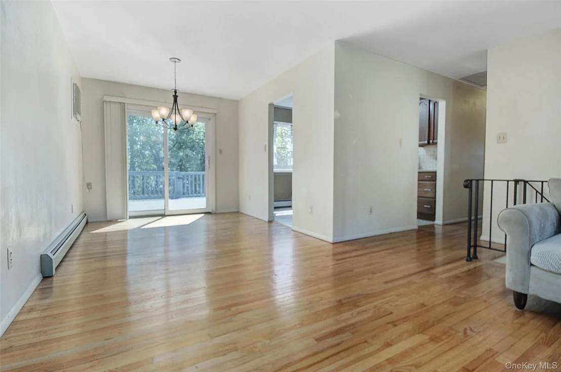 Photo of 554 High Street