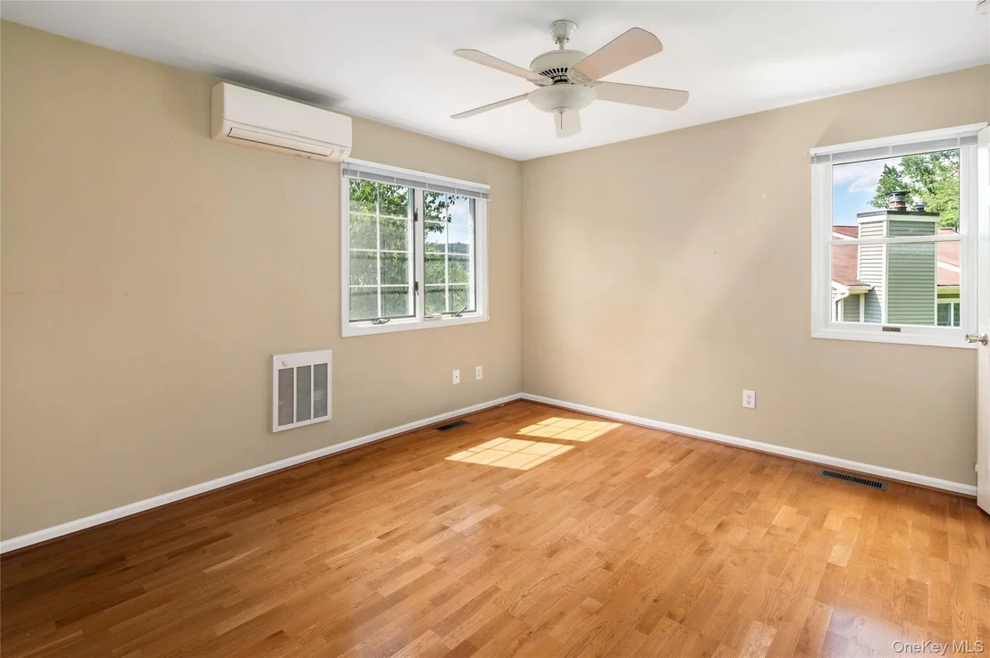 Photo of 1804 Regent Drive
