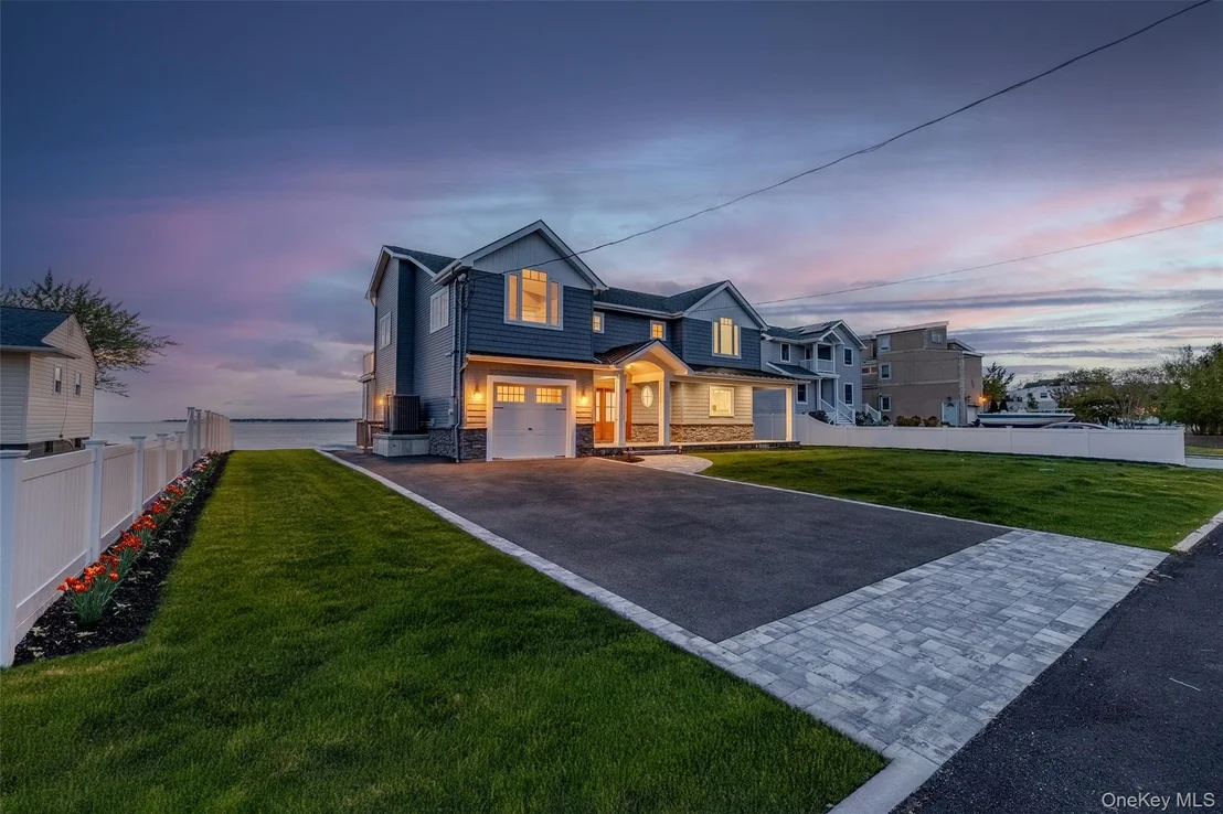 Photo of 72 Grandview Drive