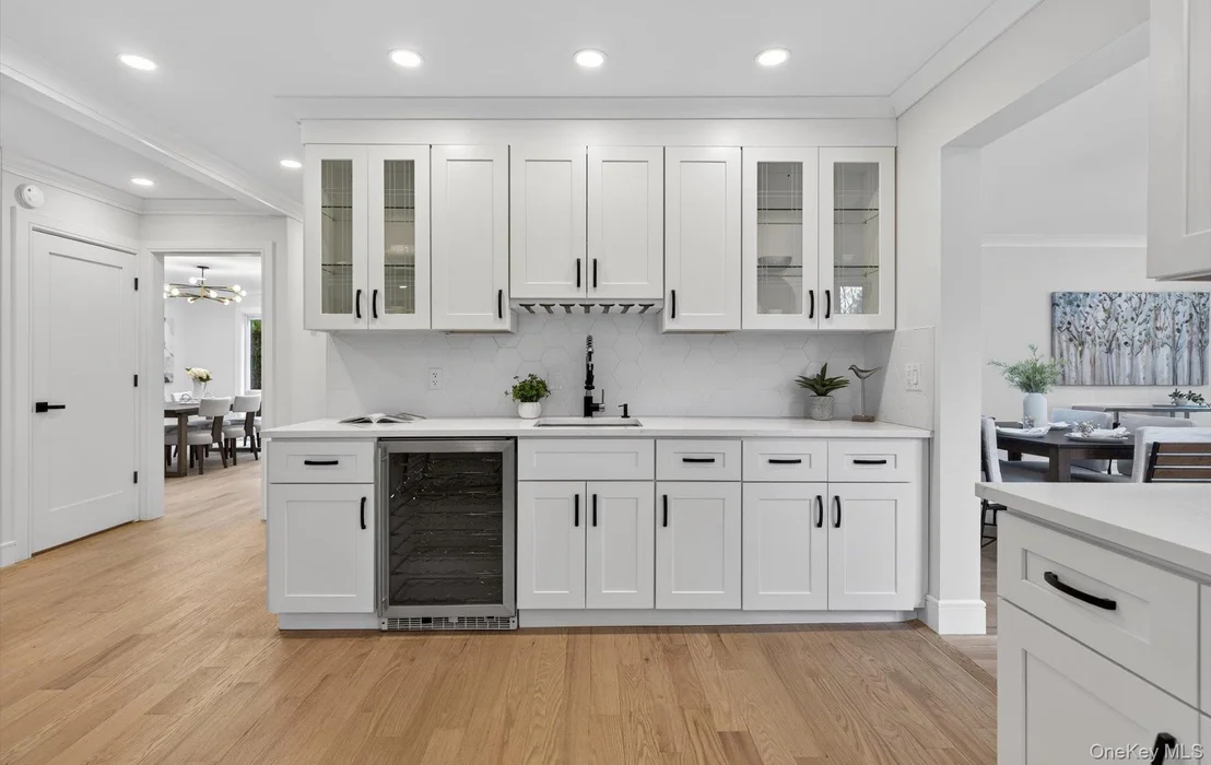 Photo of 369 Vanderbilt Parkway