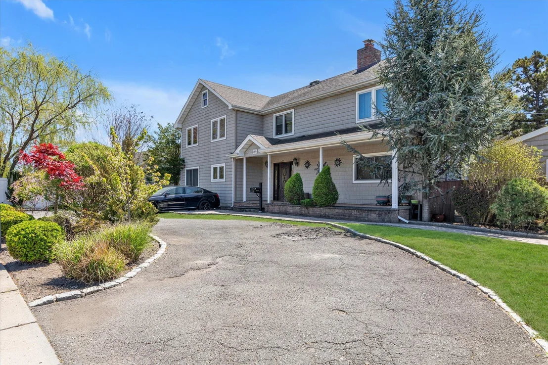 Photo of 580 Foxhurst Road