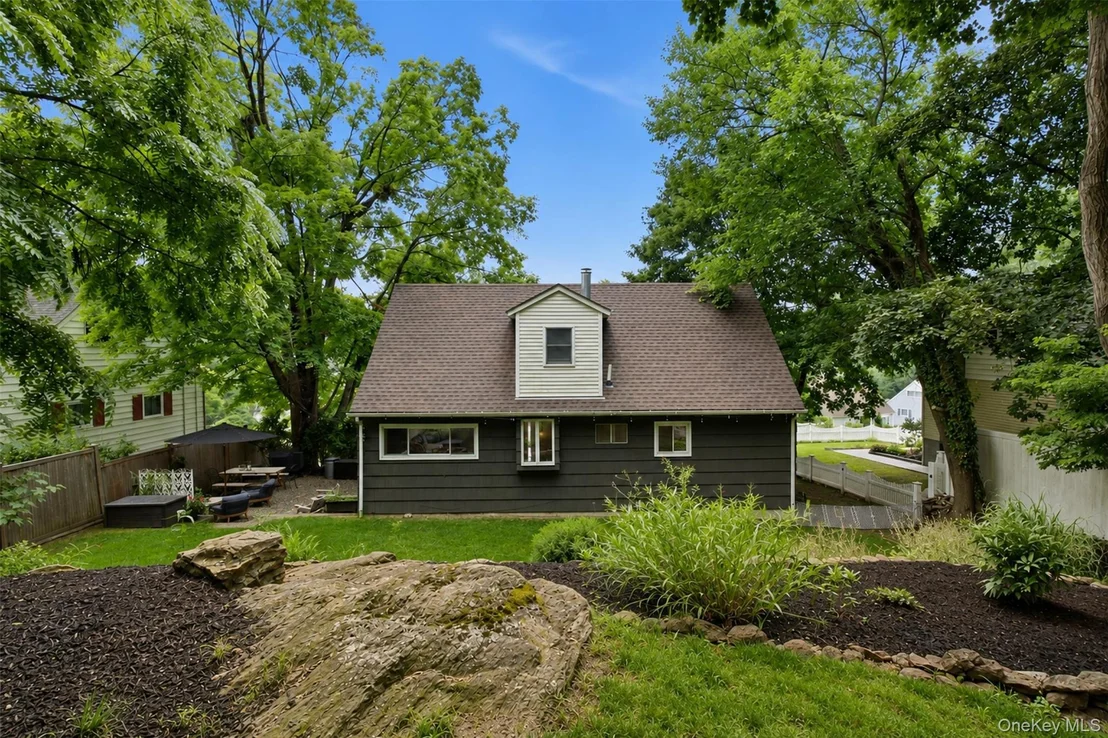 Photo of 42 Pershing Avenue
