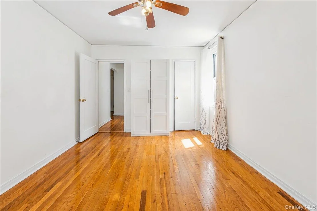 Photo of Unit 4D at 821 Bronx River Road