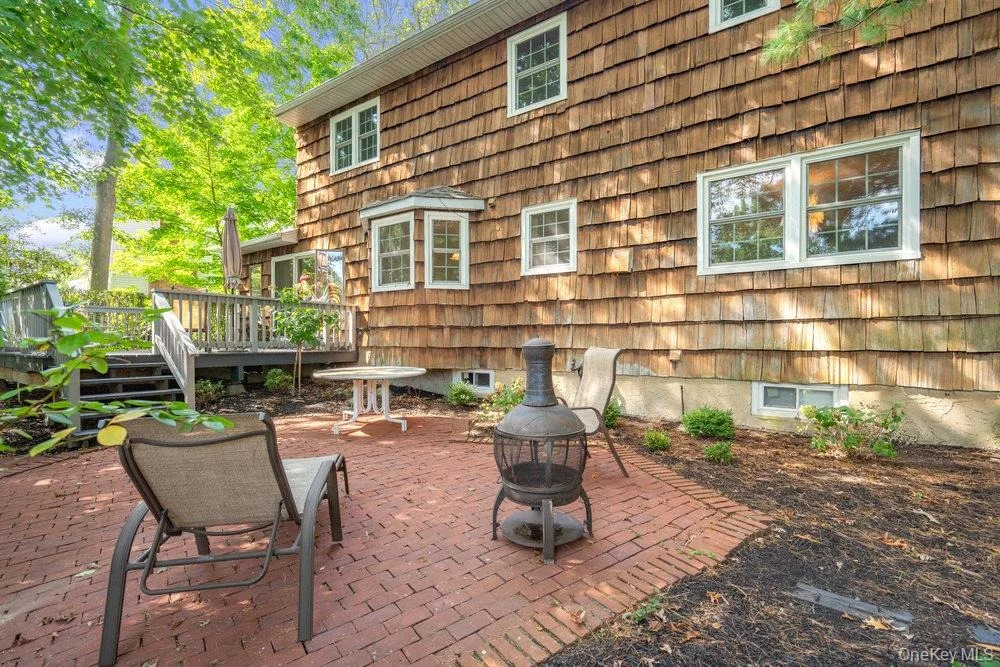 Photo of 10 Quincy Lane