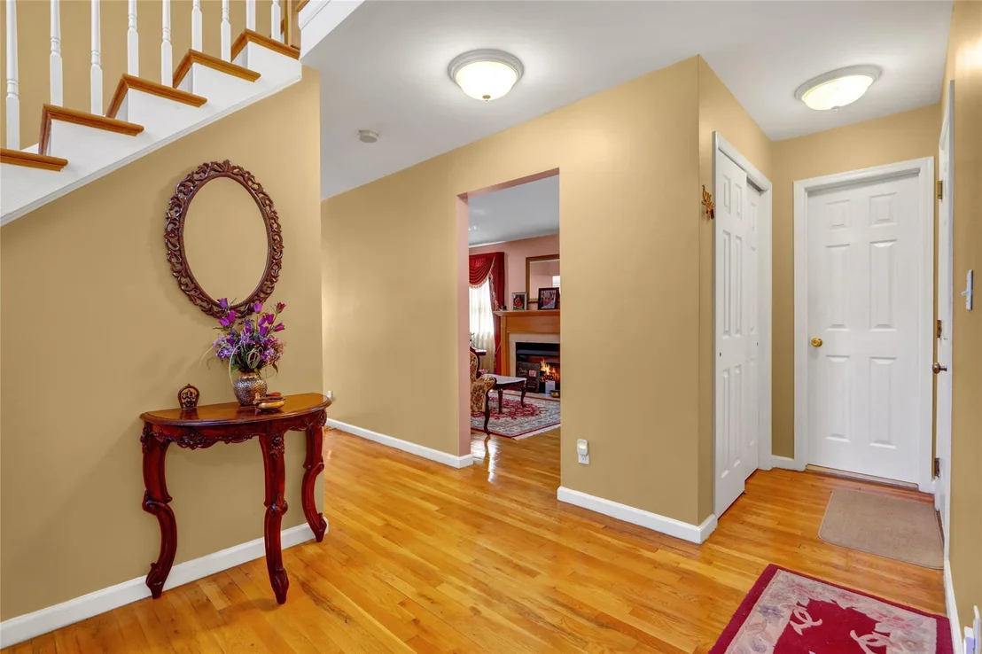 Photo of 3-27 Cresthaven Lane