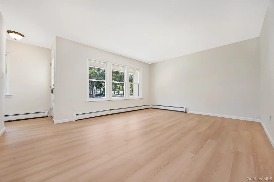 Photo of 93 Raynor Road