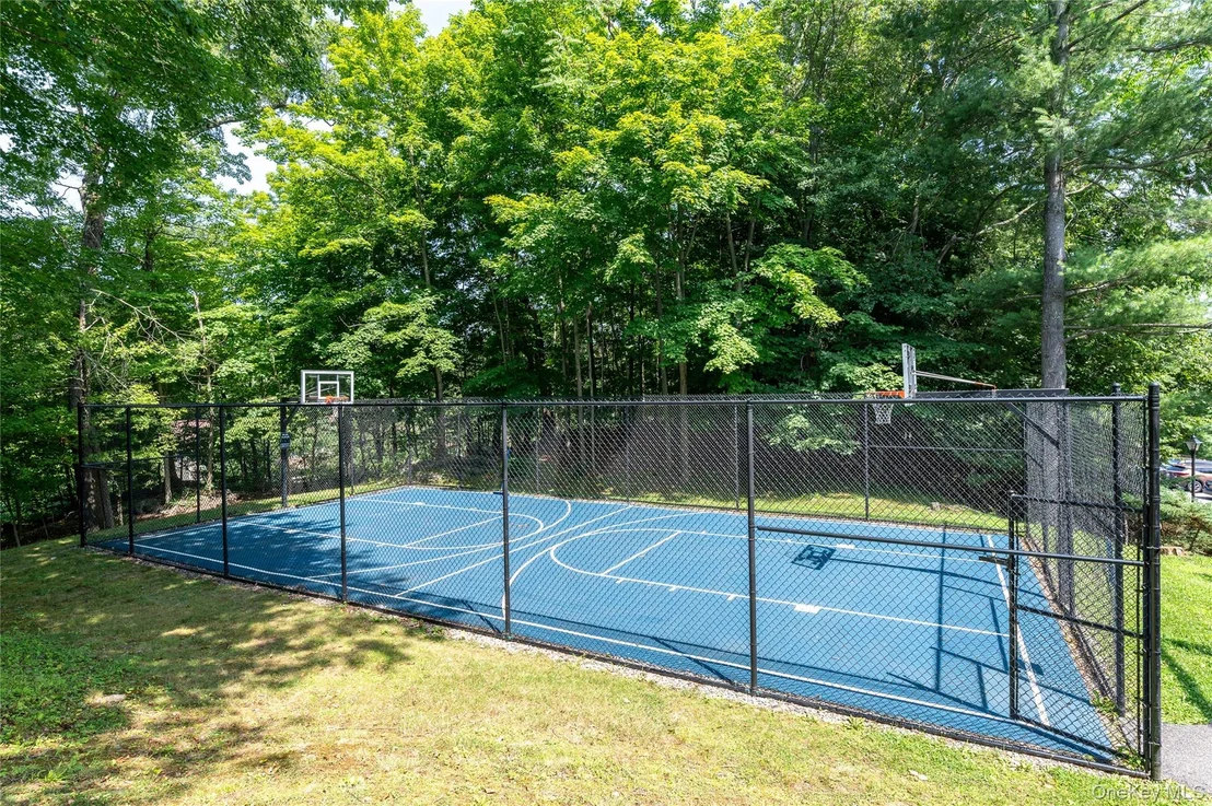 Photo of 1804 Regent Drive