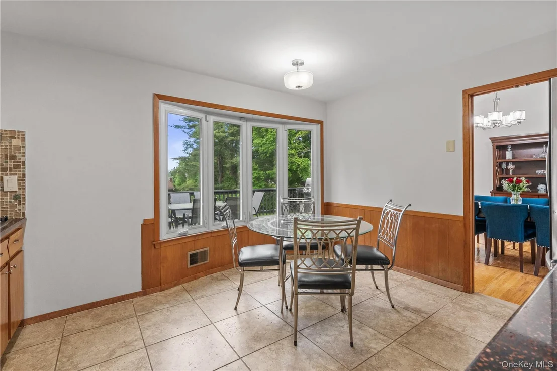 Photo of 224 Willow Drive