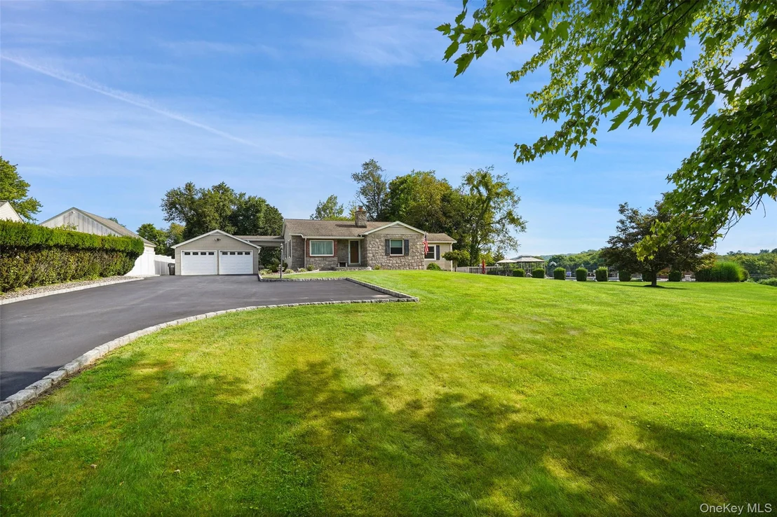 Photo of 36 Ernhofer Drive