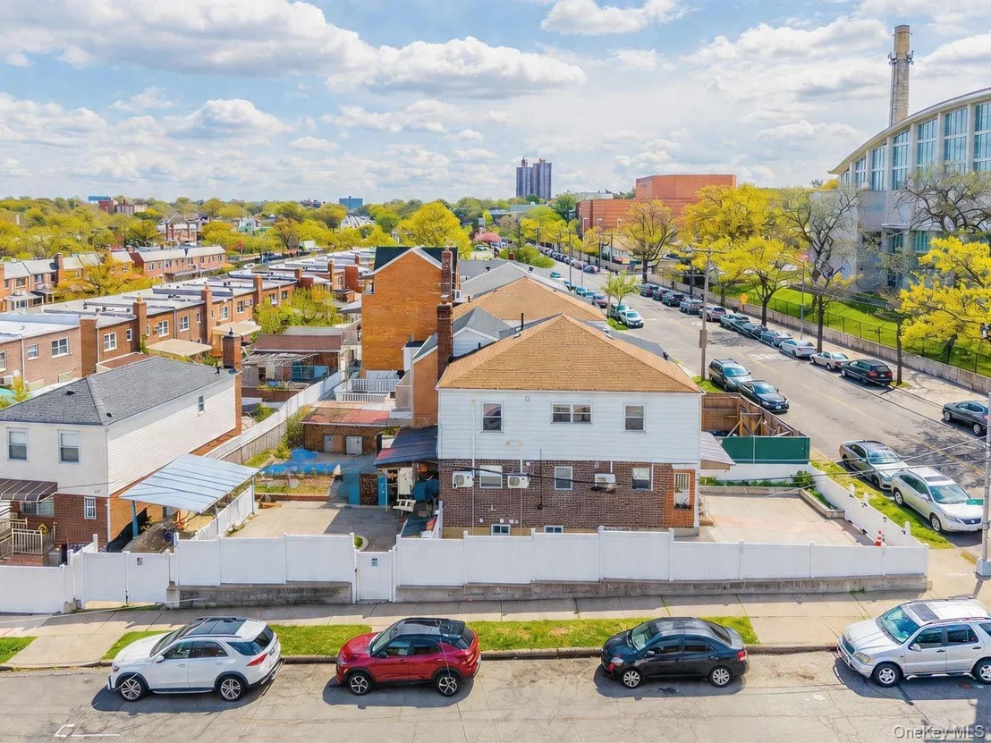 Photo of 15001 Reeves Avenue