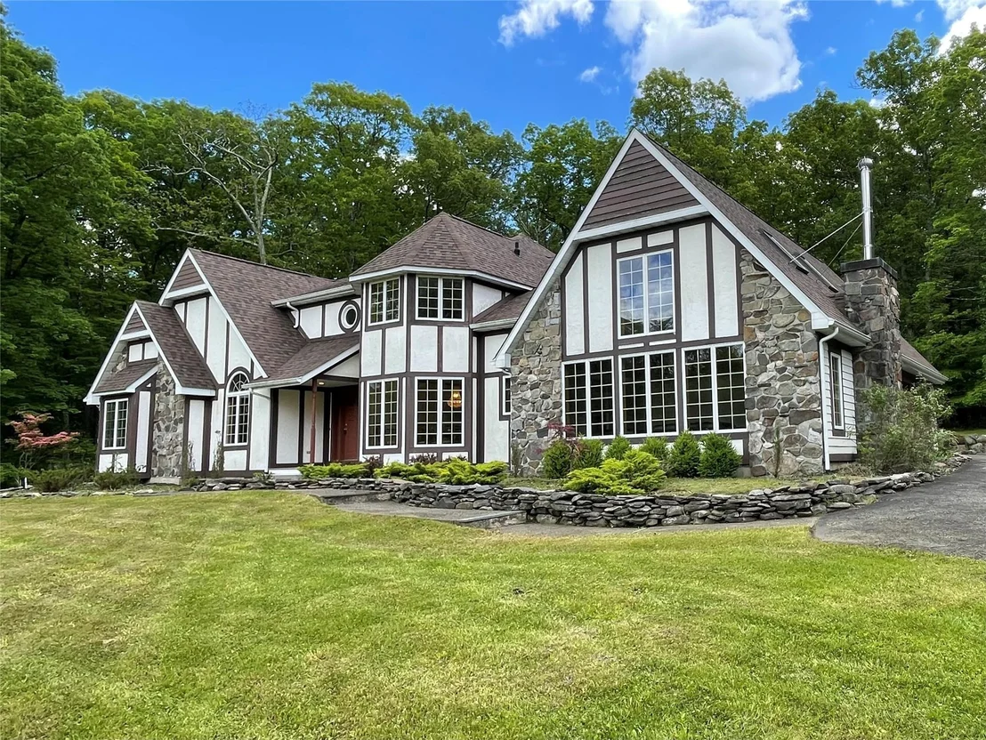 Photo of 71 Saddleback Ridge Road