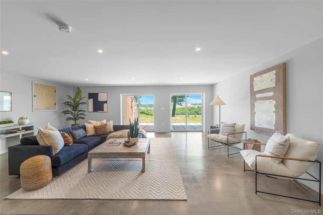 Photo of 8 River Vista Drive