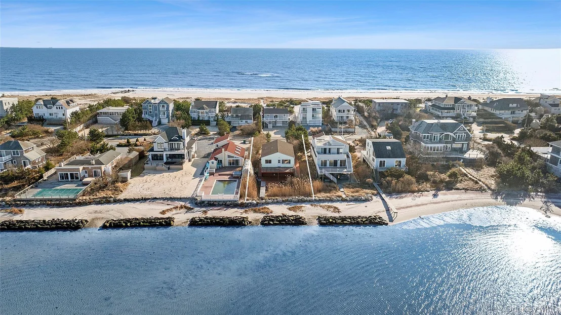 Photo of 626 Dune Road