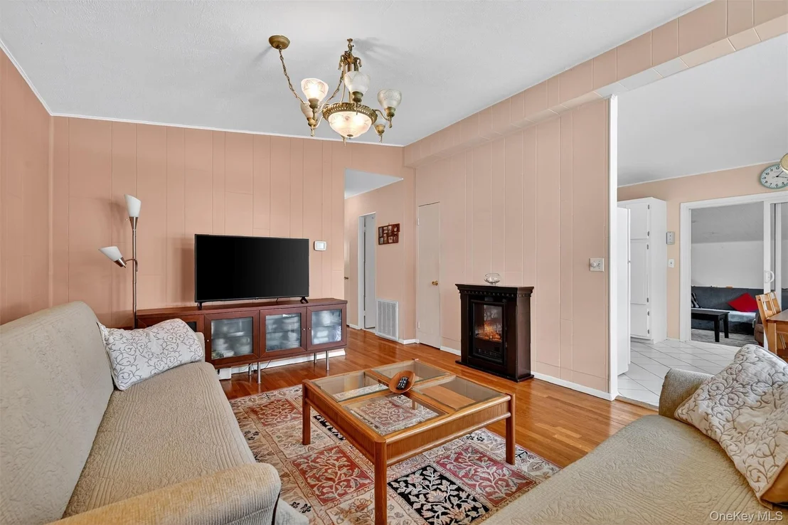 Photo of 25 Crescent View