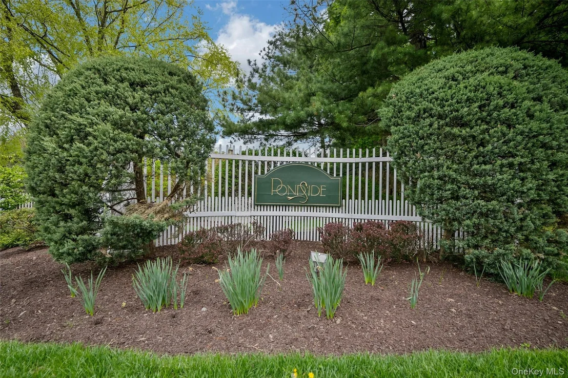 Photo of 1102 Pondside Drive