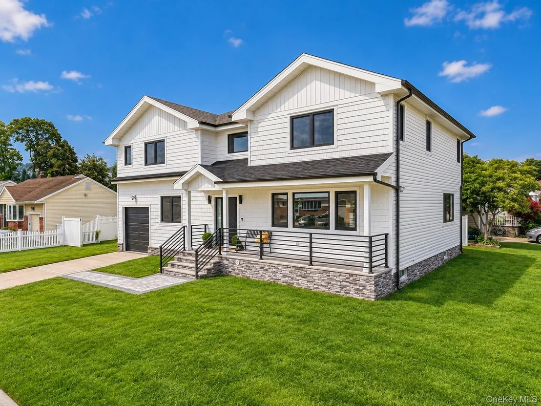 Photo of 2 Lee Place