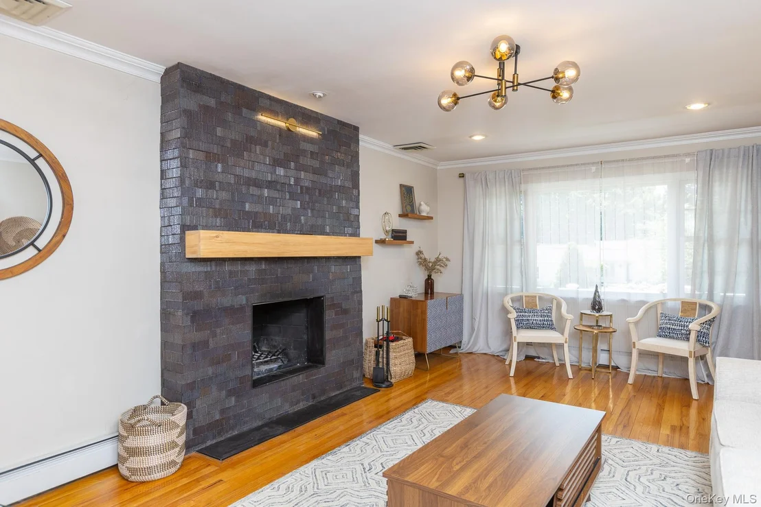 Photo of 48 William Penn Drive