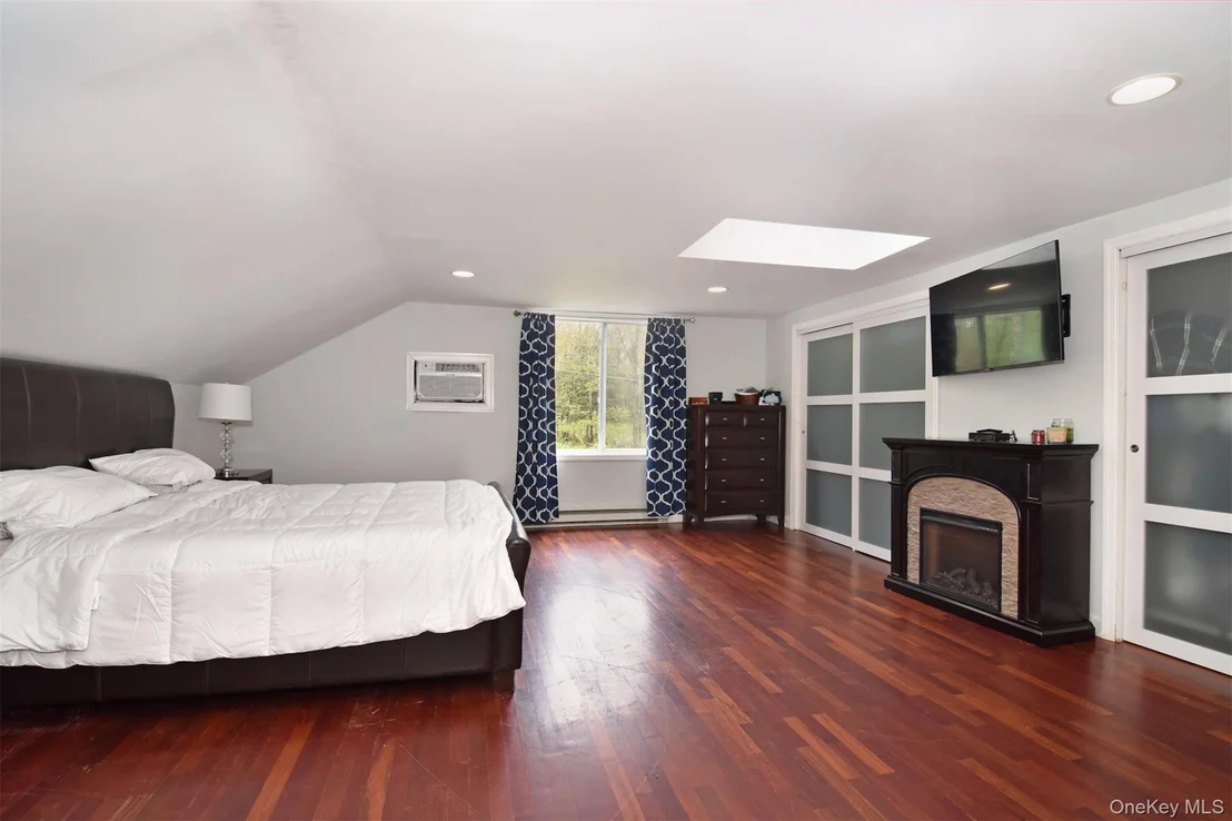 Photo of 16 Oskar Drive