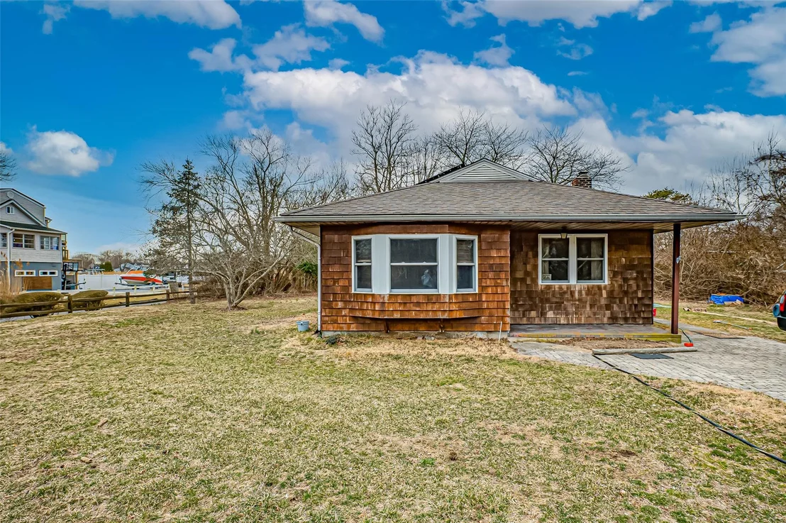 Photo of 34 Hemlock Drive