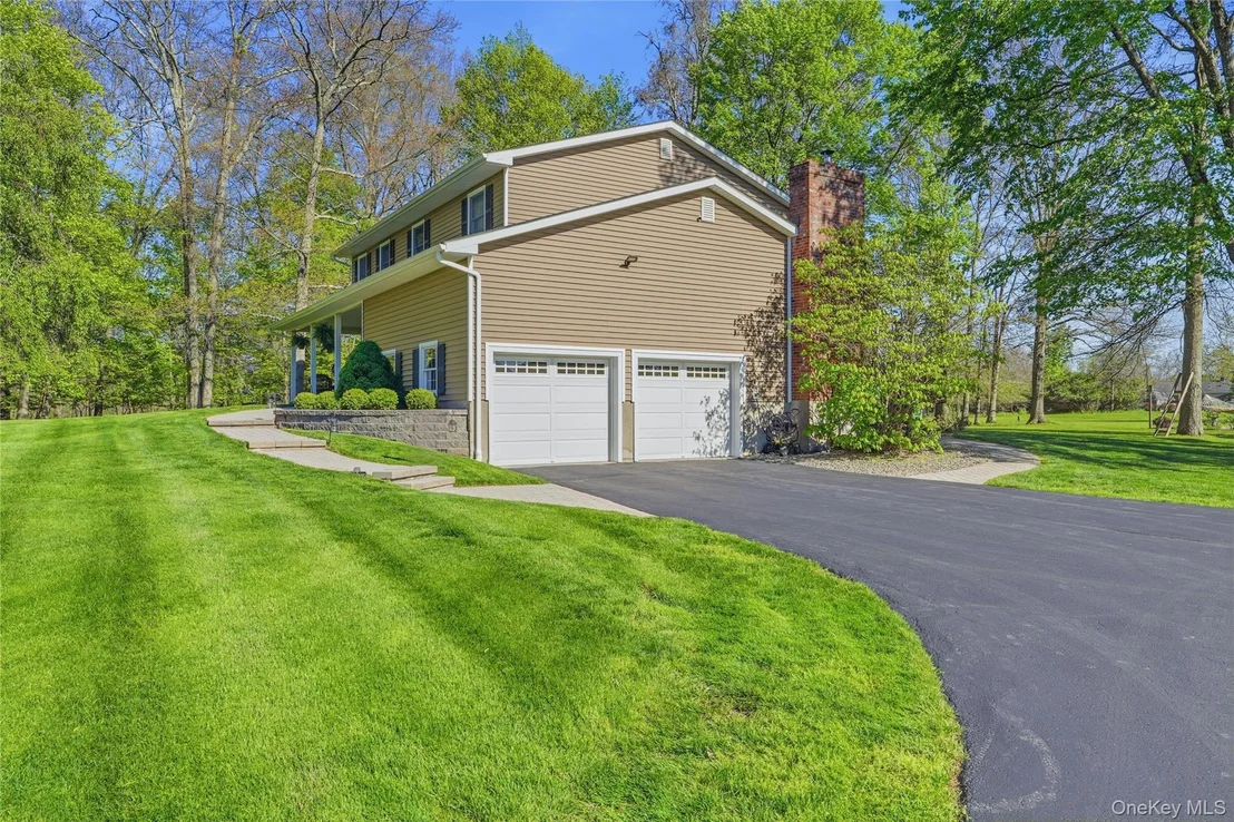 Photo of 36 River Glen Road