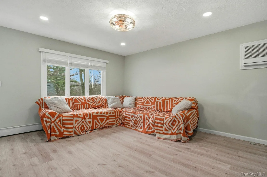Photo of 5 Orient Road