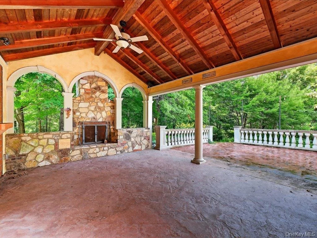 Photo of 121 Valley Farm Road