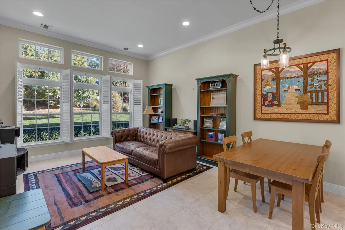 Photo of 39 Hamlet Woods Drive