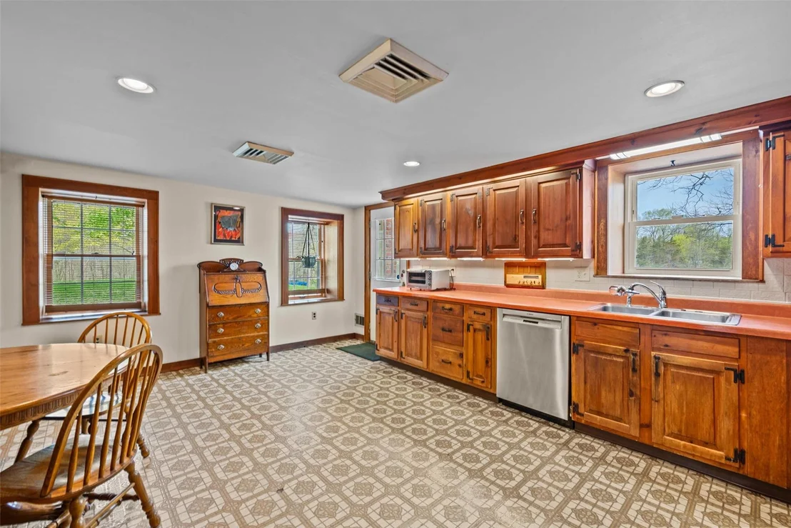 Photo of 353 Berea Road